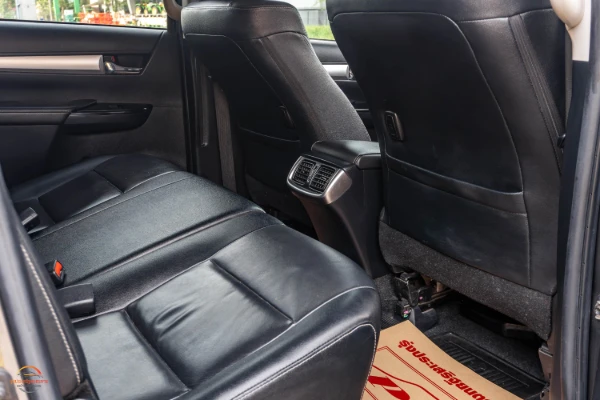 เบาะหลัง